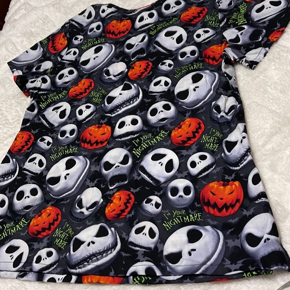 Disney nightmare before Christmas  scrub top medium - Picture 9 of 11